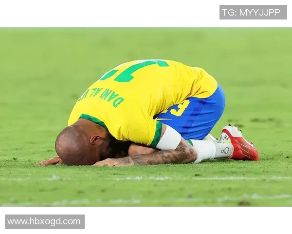 白毛足球星：从街头小子到世界足坛新宠的成长之路