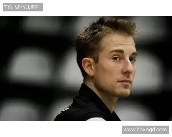 97号足球球星崛起之路:从默默无闻到全球瞩目顶级球员的蜕变 97号足球球星崛起之路:从默默无闻到全球瞩目顶级球员的蜕变