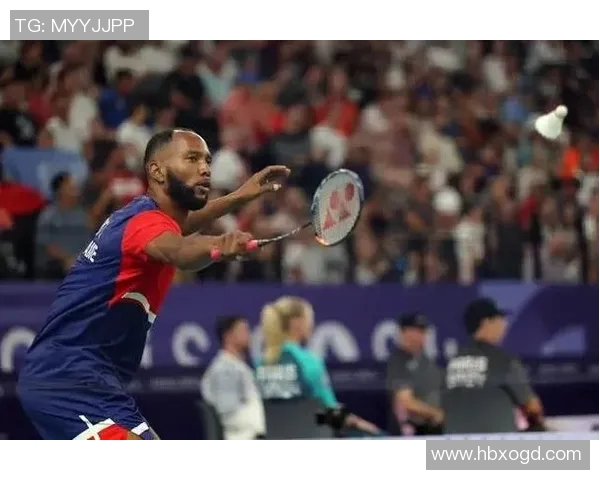 德国足球明星戴面具逆袭赛场诠释坚韧精神与不屈斗志 德国足球明星戴面具逆袭赛场诠释坚韧精神与不屈斗志