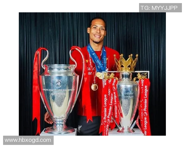 范戴克足球星卡帕尼尼限量版珍藏卡盘点与投资价值分析 范戴克足球星卡帕尼尼限量版珍藏卡盘点与投资价值分析